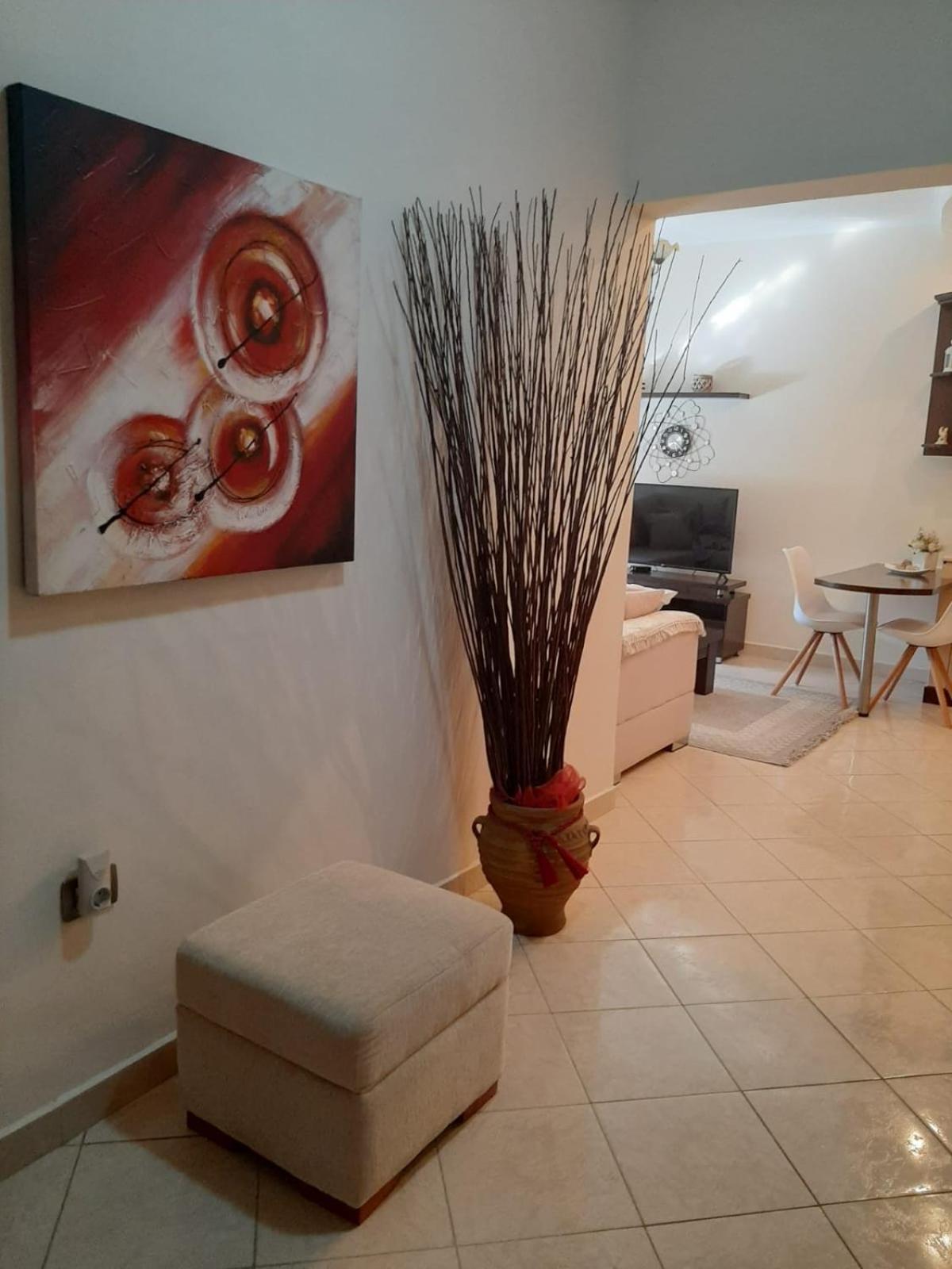 Sofia'S Modern Apartment จีโรคาสเตอร์ ภายนอก รูปภาพ
